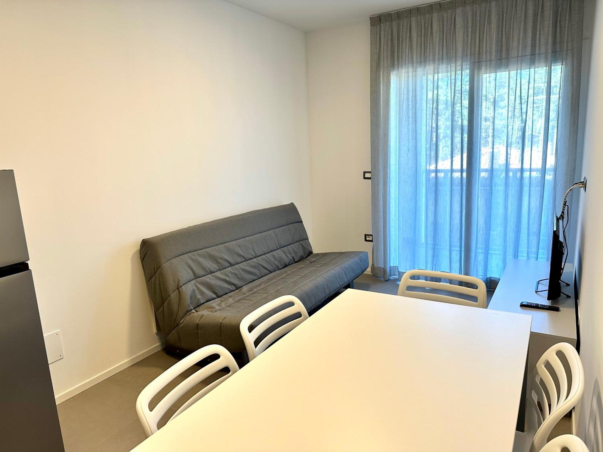 Nuovo Condominio Con Piscina E Garage 比比翁 外观 照片