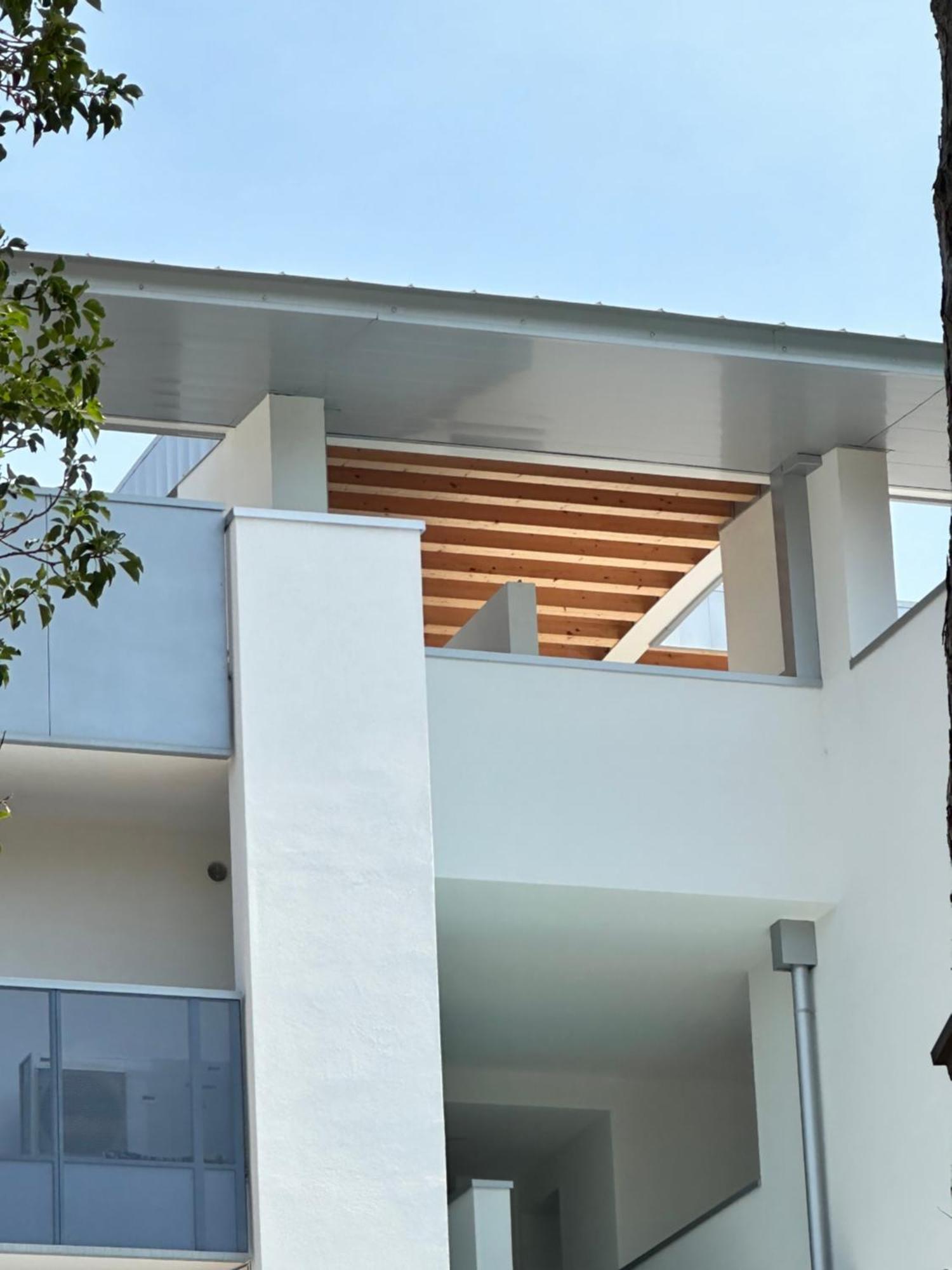 Nuovo Condominio Con Piscina E Garage 比比翁 外观 照片